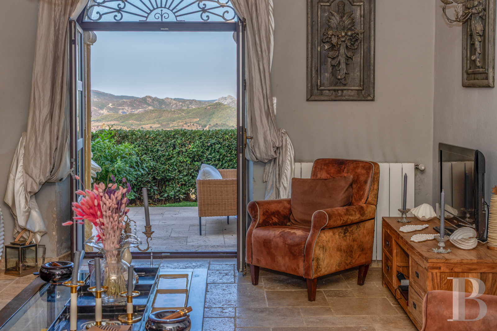 En Haute-Corse,  une villa du 19e siècle élevée en belvédère au cœur du village d’Oletta - photo  n°9